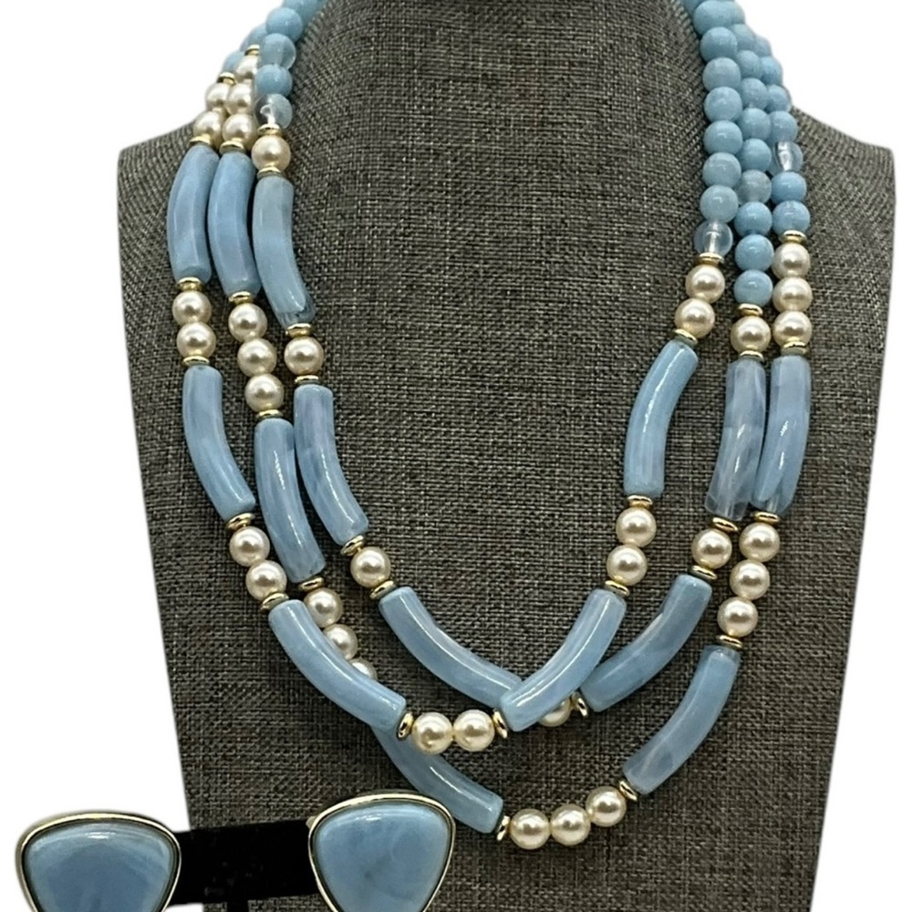 Vintage Elegant Blue and Silver Necklace Set